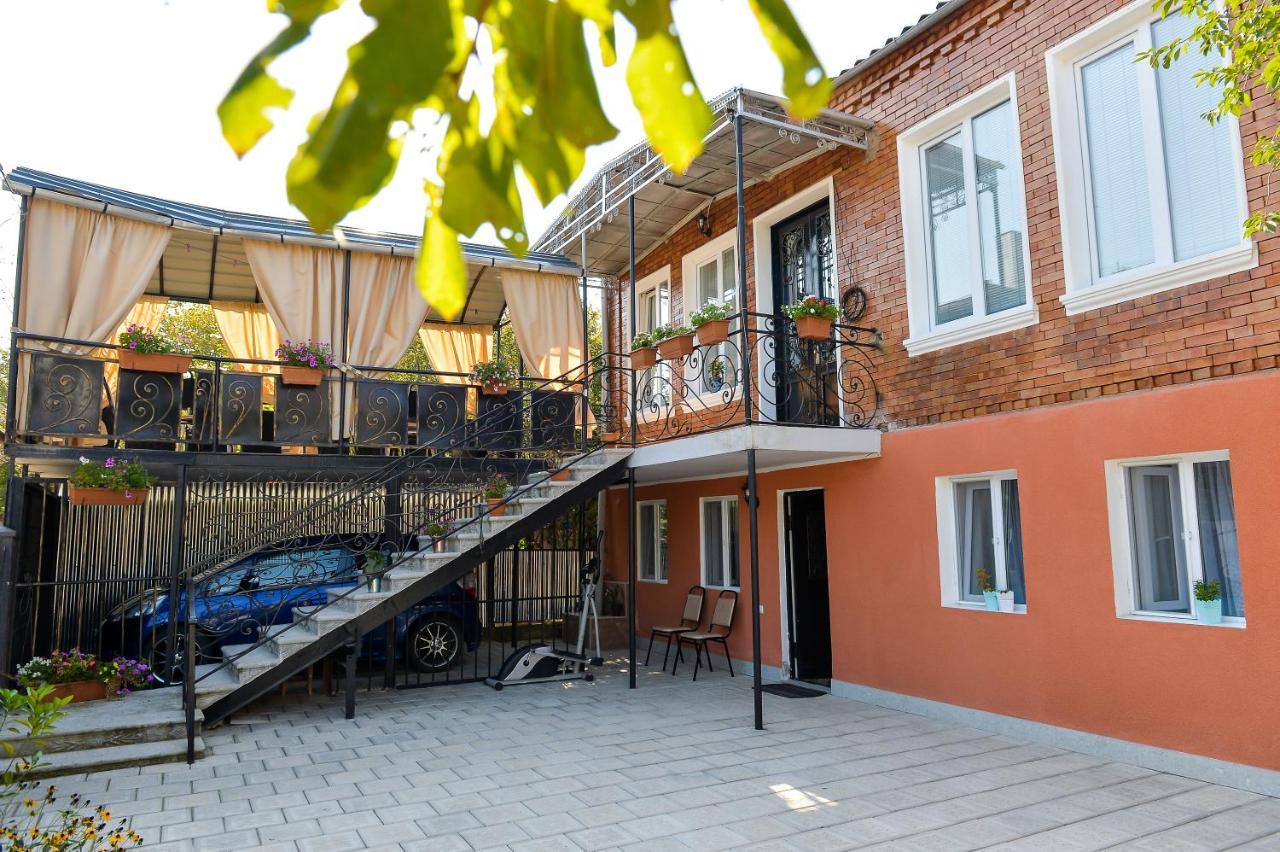Bibi Hotell Kutaisi Exteriör bild